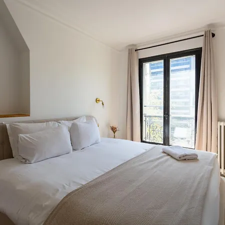 Rive Gauche Light And Elegance