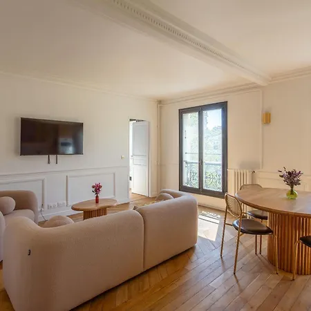 Rive Gauche Light And Elegance Daire