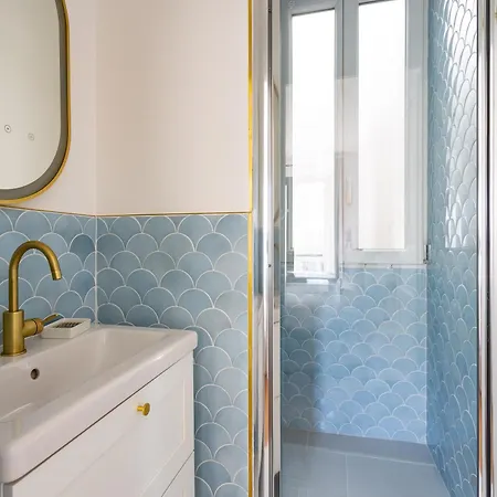 Rive Gauche Light And Elegance